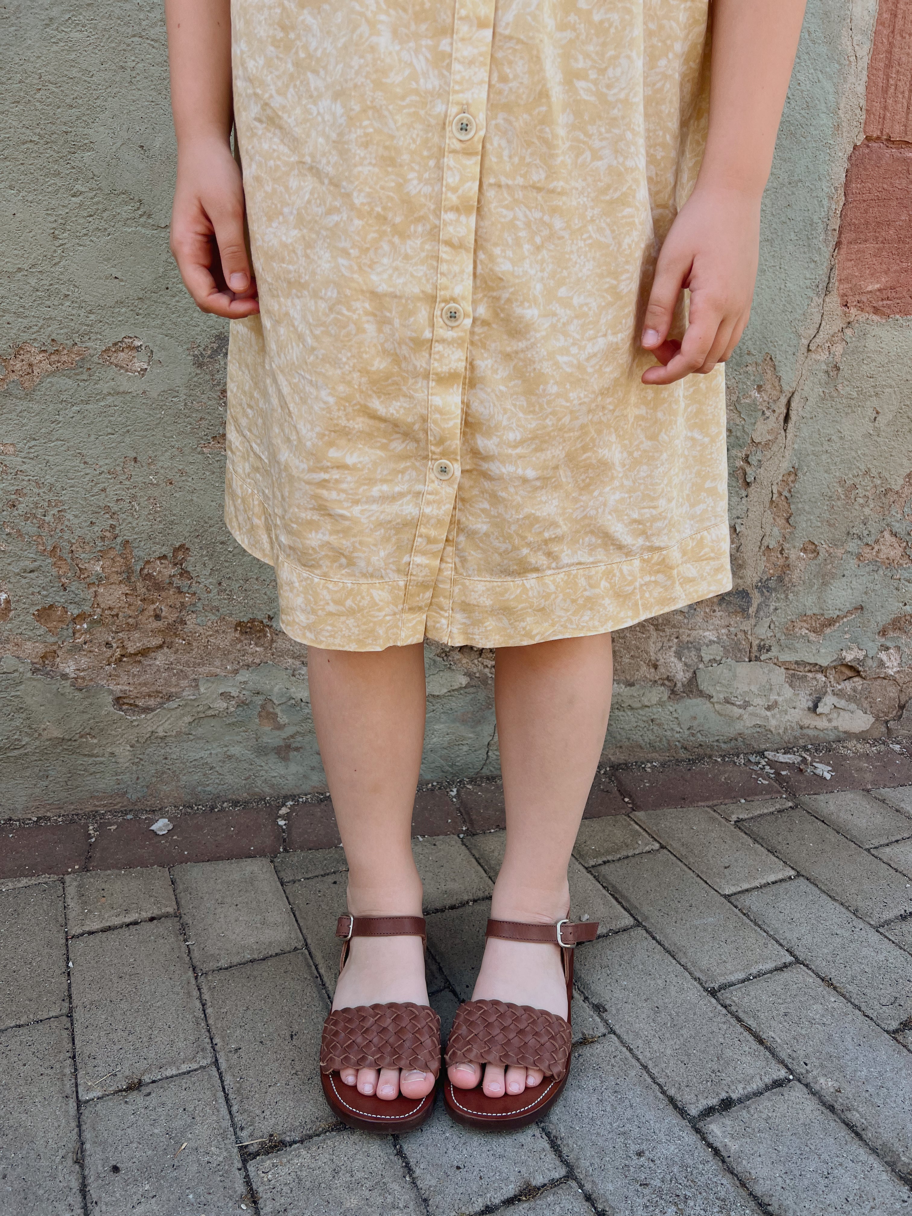 Espresso Trenza {Children&#39;s Leather Sandals}