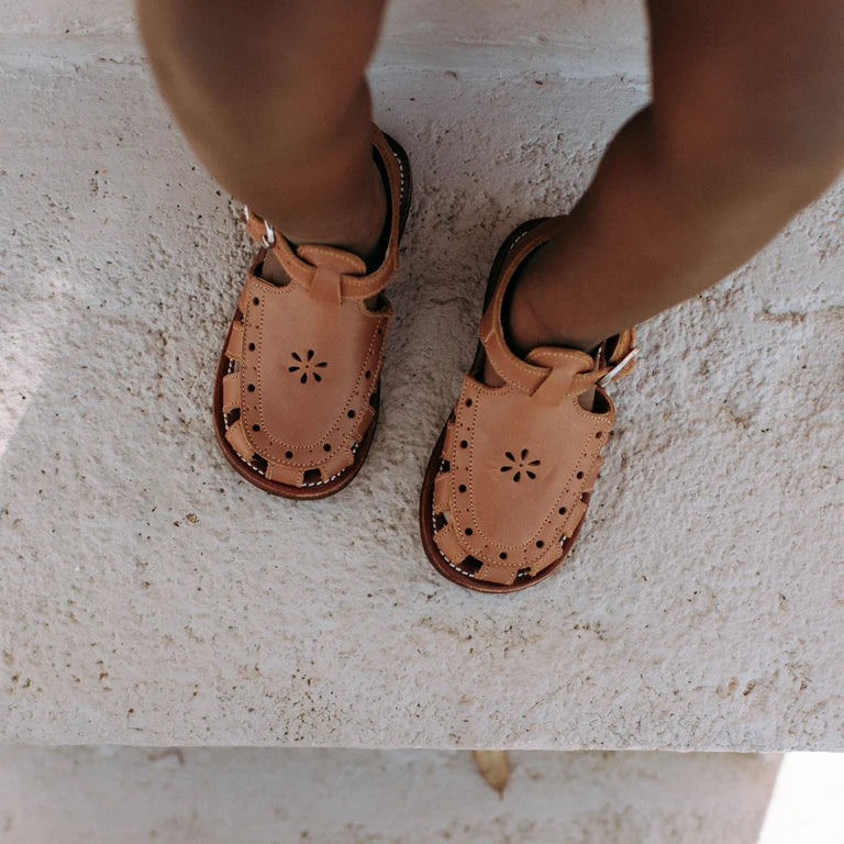 Flora {Children&#39;s Leather Sandals}