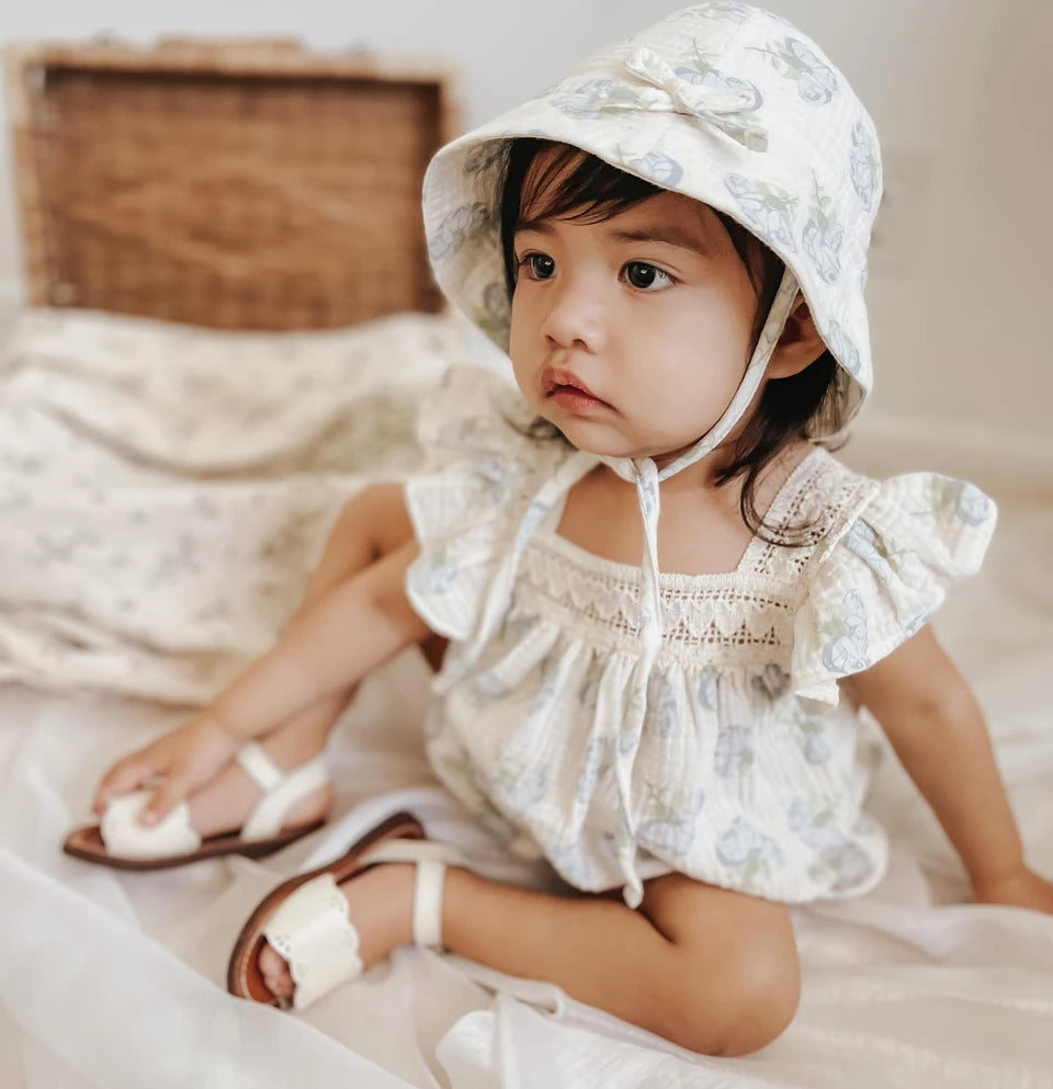 Cream Bella {Children&#39;s Leather Sandals}