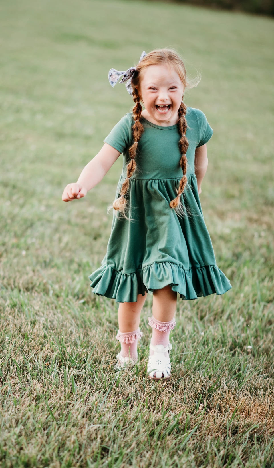 Cream Flora {Children&#39;s Leather Sandals}