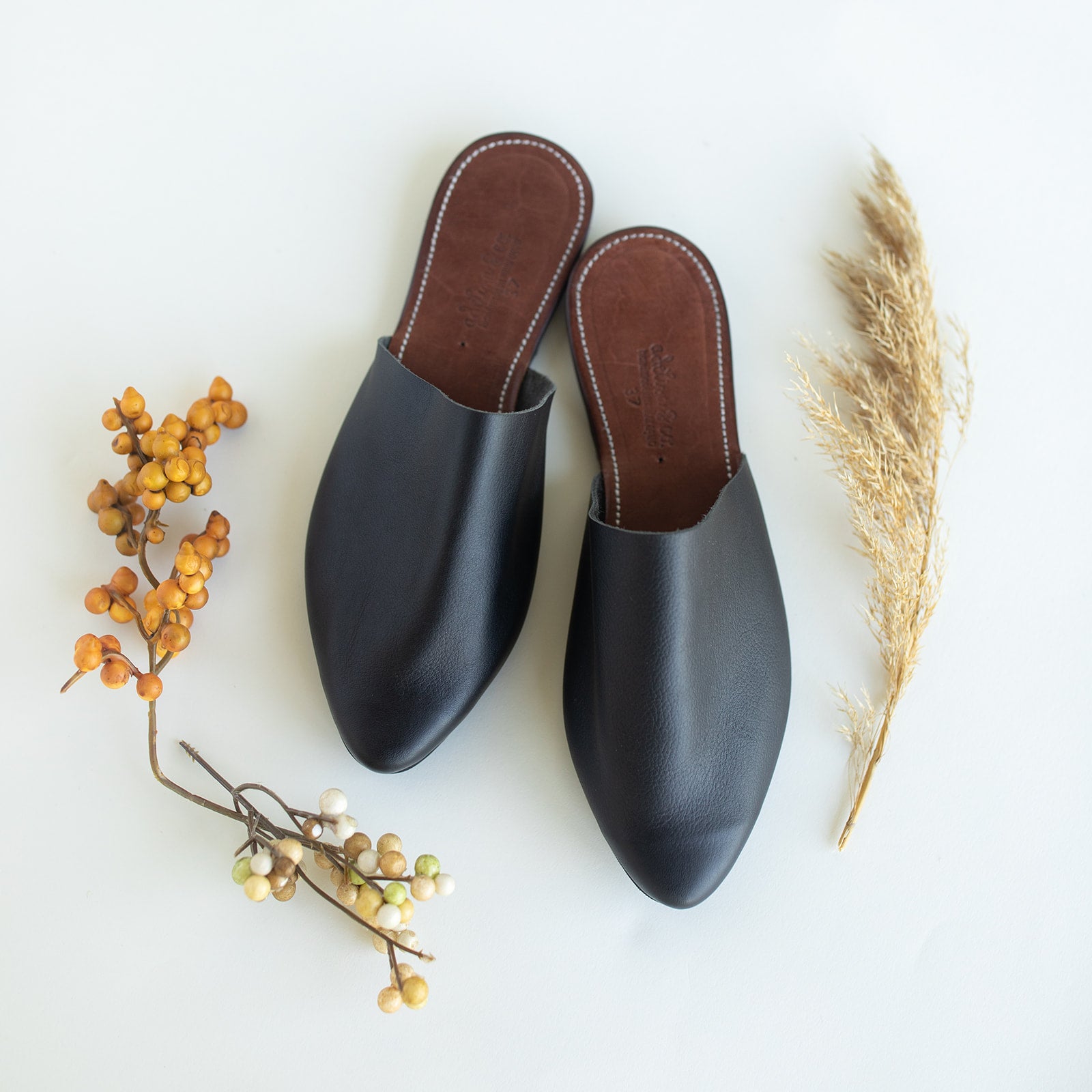 Leather store mules womens