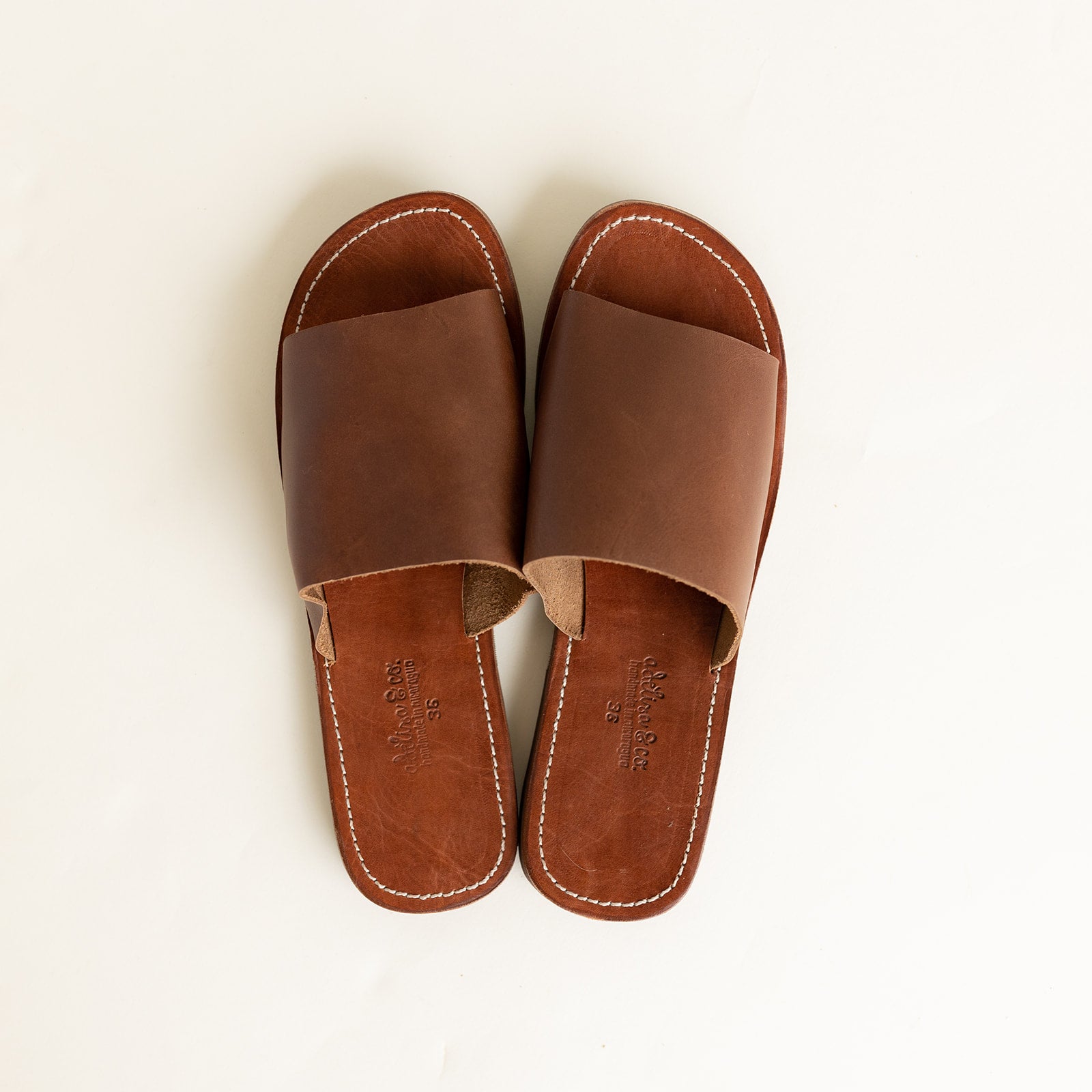 Leather chappals for discount womens