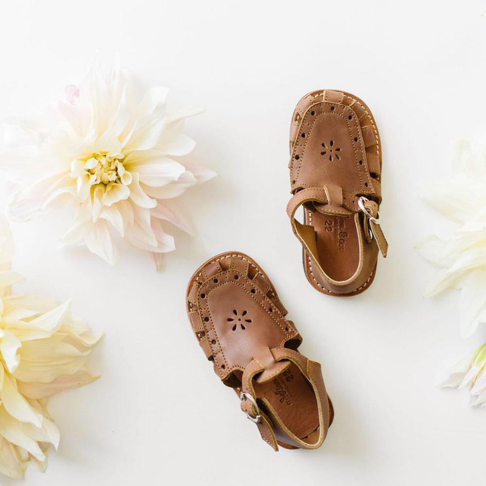 Flower slip on - Wide Leather Straps Slipper